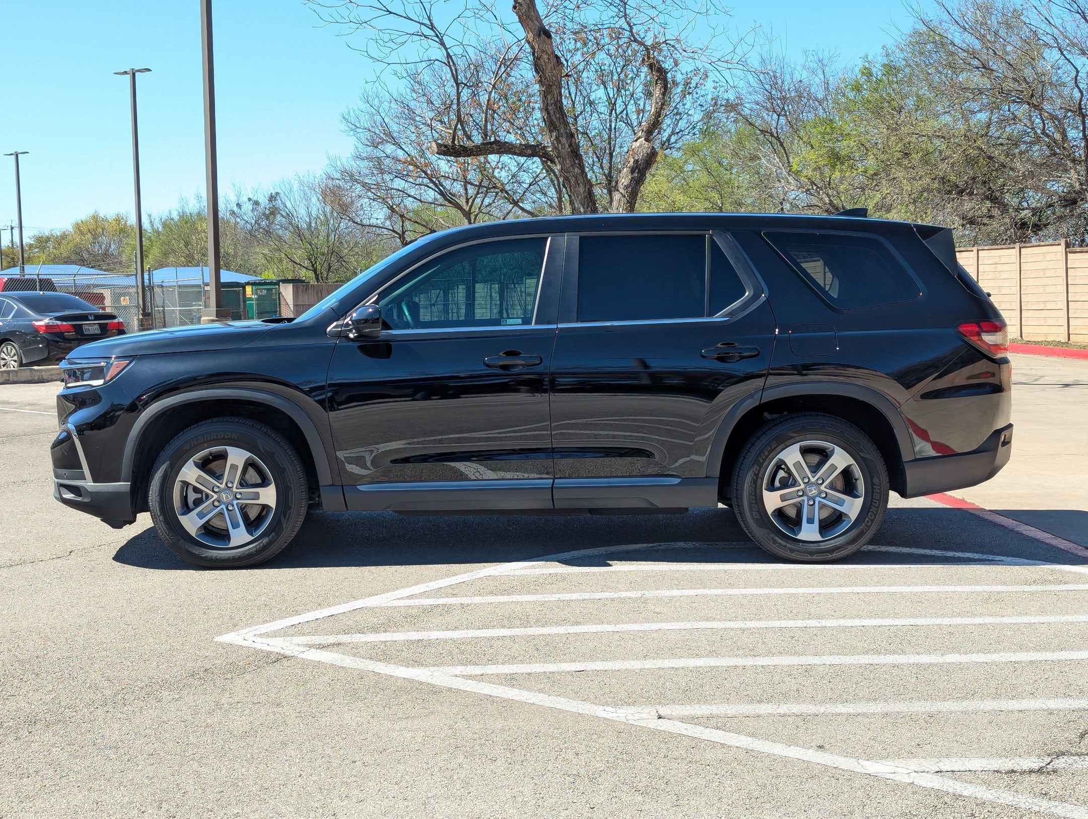 2025 Honda Pilot Base