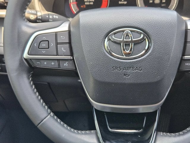 2025 Toyota Highlander Base