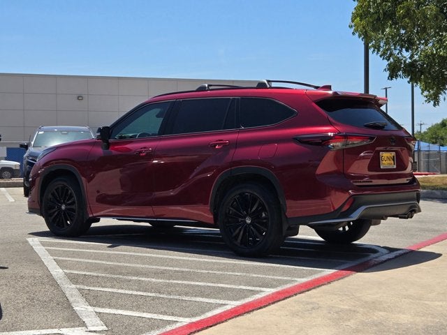 2025 Toyota Highlander Base