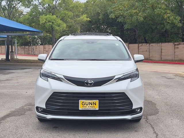 2026 Toyota Sienna Base