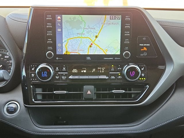 2021 Toyota Highlander Base