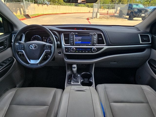 2018 Toyota Highlander Base