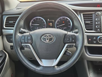 2018 Toyota Highlander Base