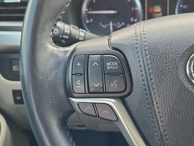 2018 Toyota Highlander Base