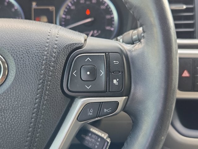 2018 Toyota Highlander Base