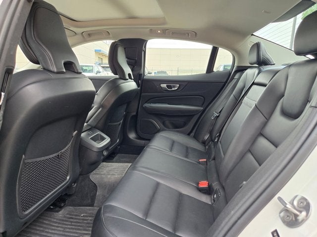 2024 Volvo S60 Core Dark Theme