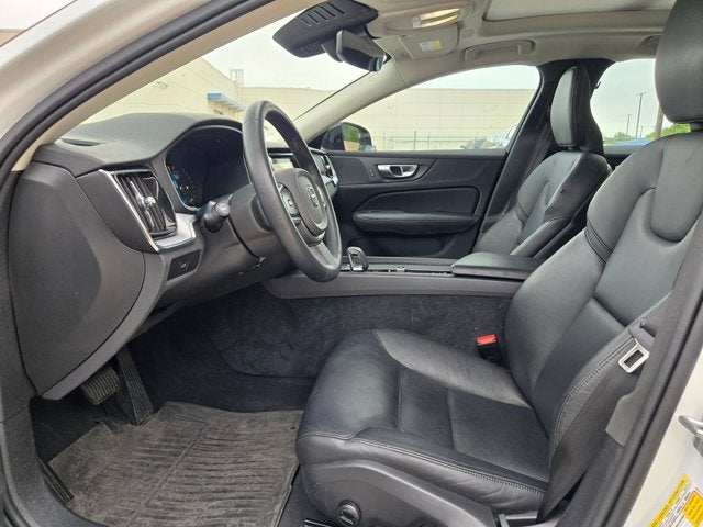 2024 Volvo S60 Core Dark Theme
