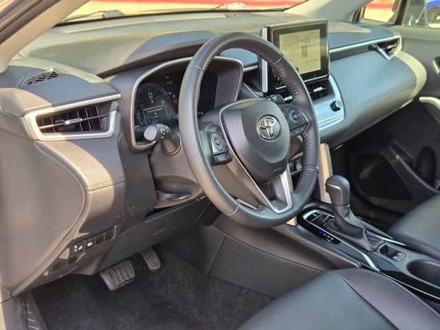 2025 Toyota Corolla Cross XLE