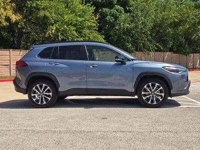 2025 Toyota Corolla Cross XLE