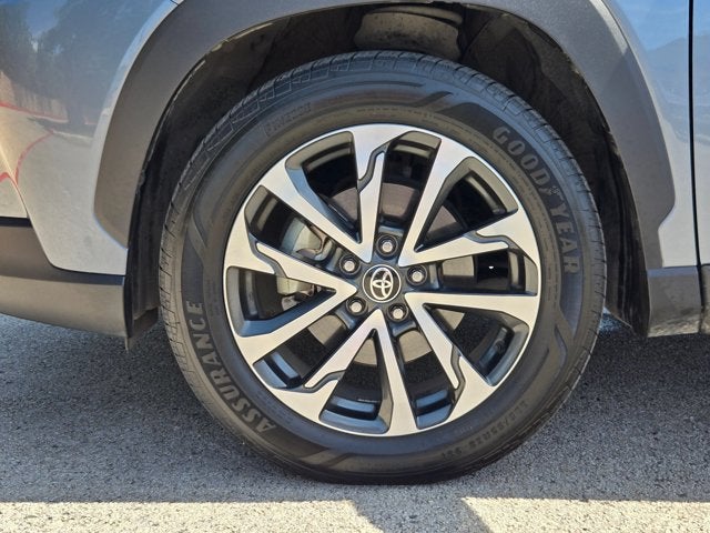 2025 Toyota Corolla Cross XLE