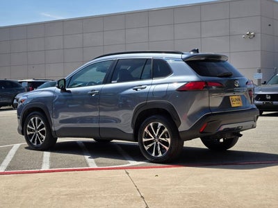 2025 Toyota Corolla Cross XLE
