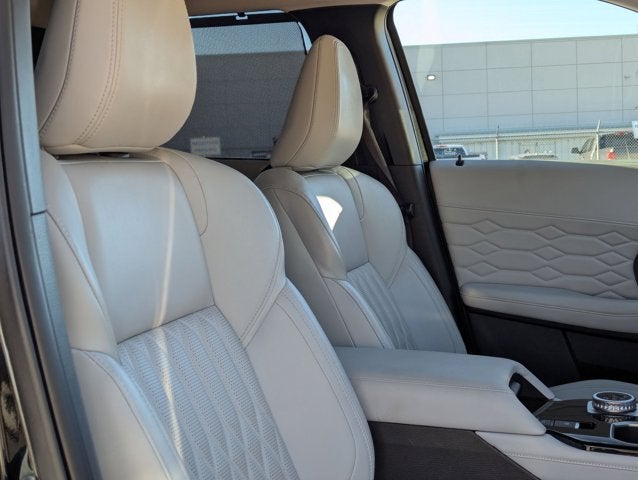 2025 Mitsubishi Outlander SEL