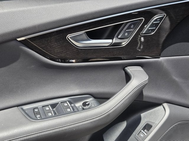 2024 Audi Q8 Prestige