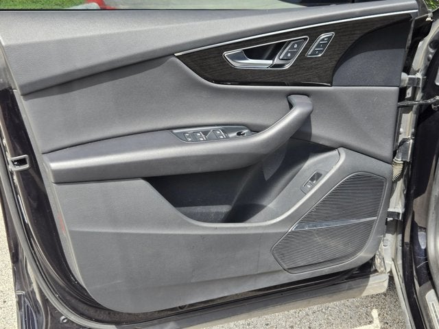 2021 Audi Q8 Premium Plus