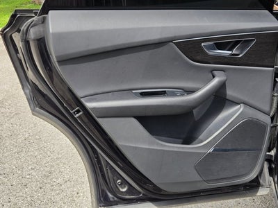 2021 Audi Q8 Premium Plus
