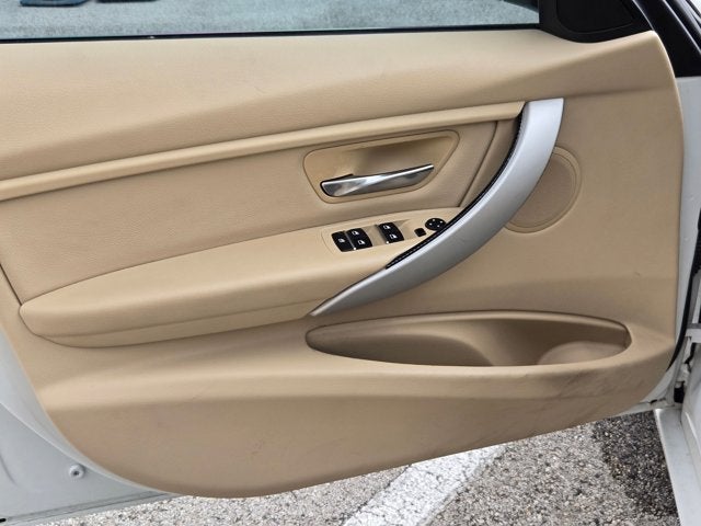 2016 BMW 3 Series 320i