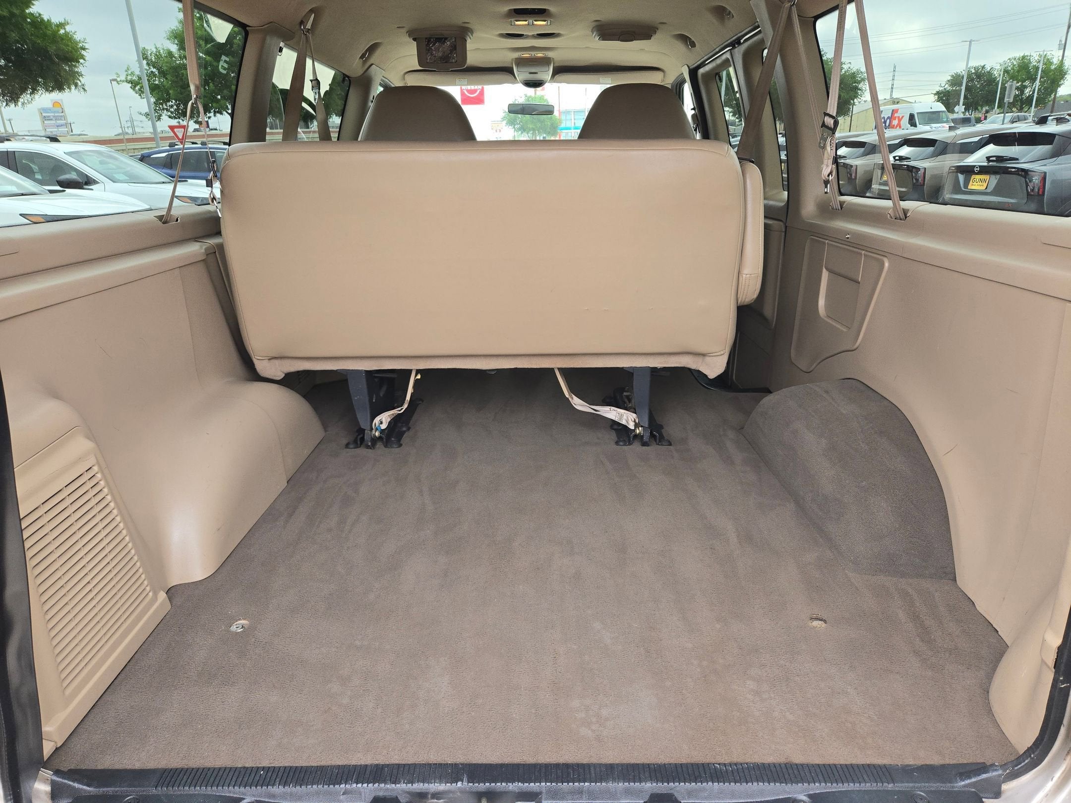 2001 Ford Econoline Wagon XLT