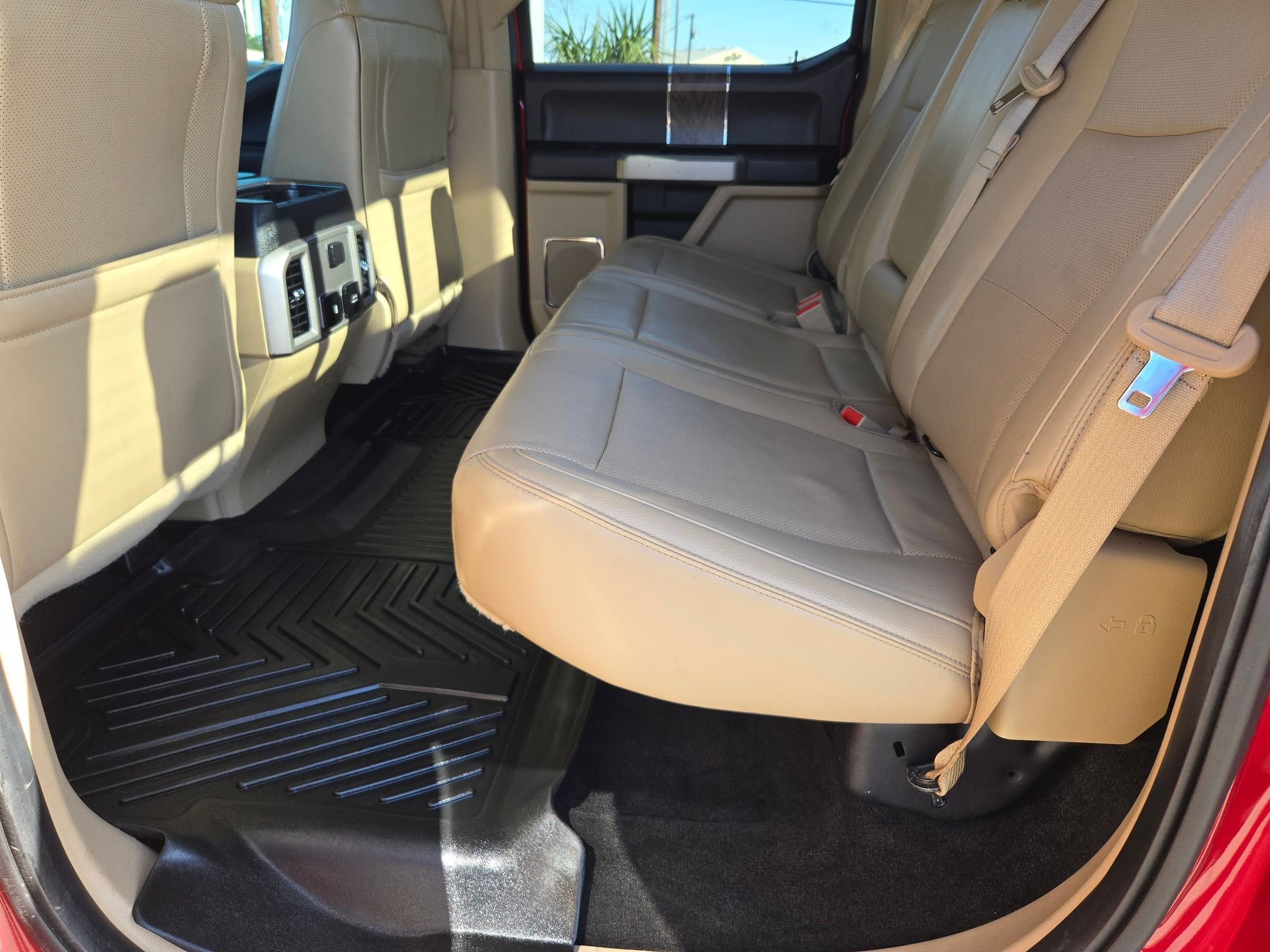 2018 Ford Super Duty F-250 SRW LARIAT