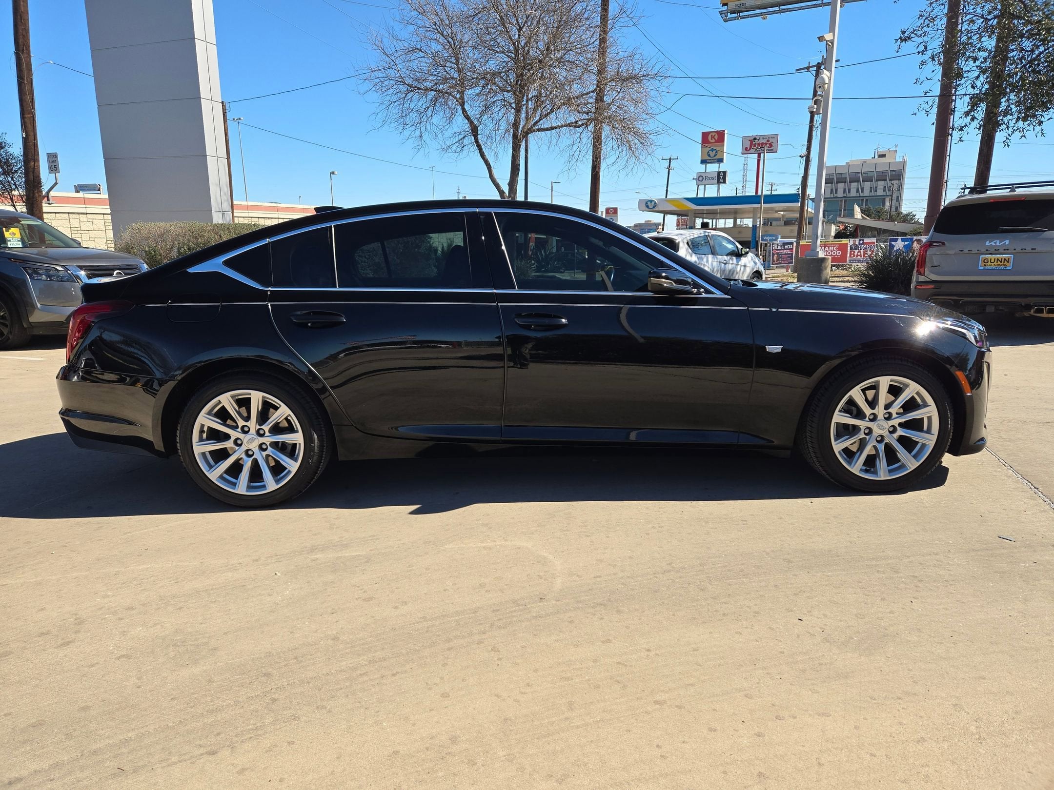 2023 Cadillac CT5 Luxury