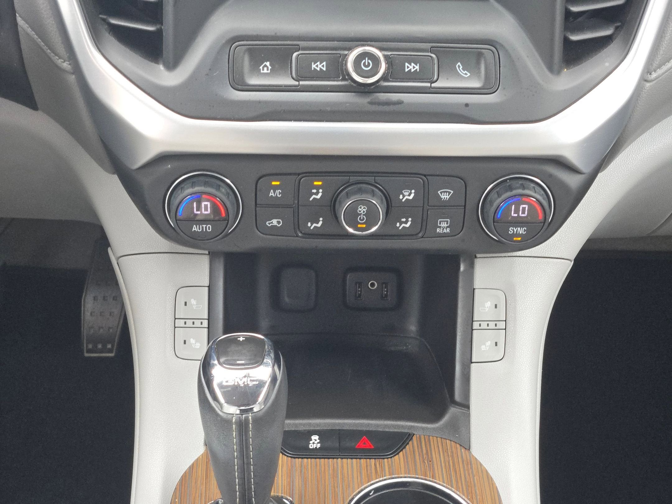 2017 GMC Acadia SLE