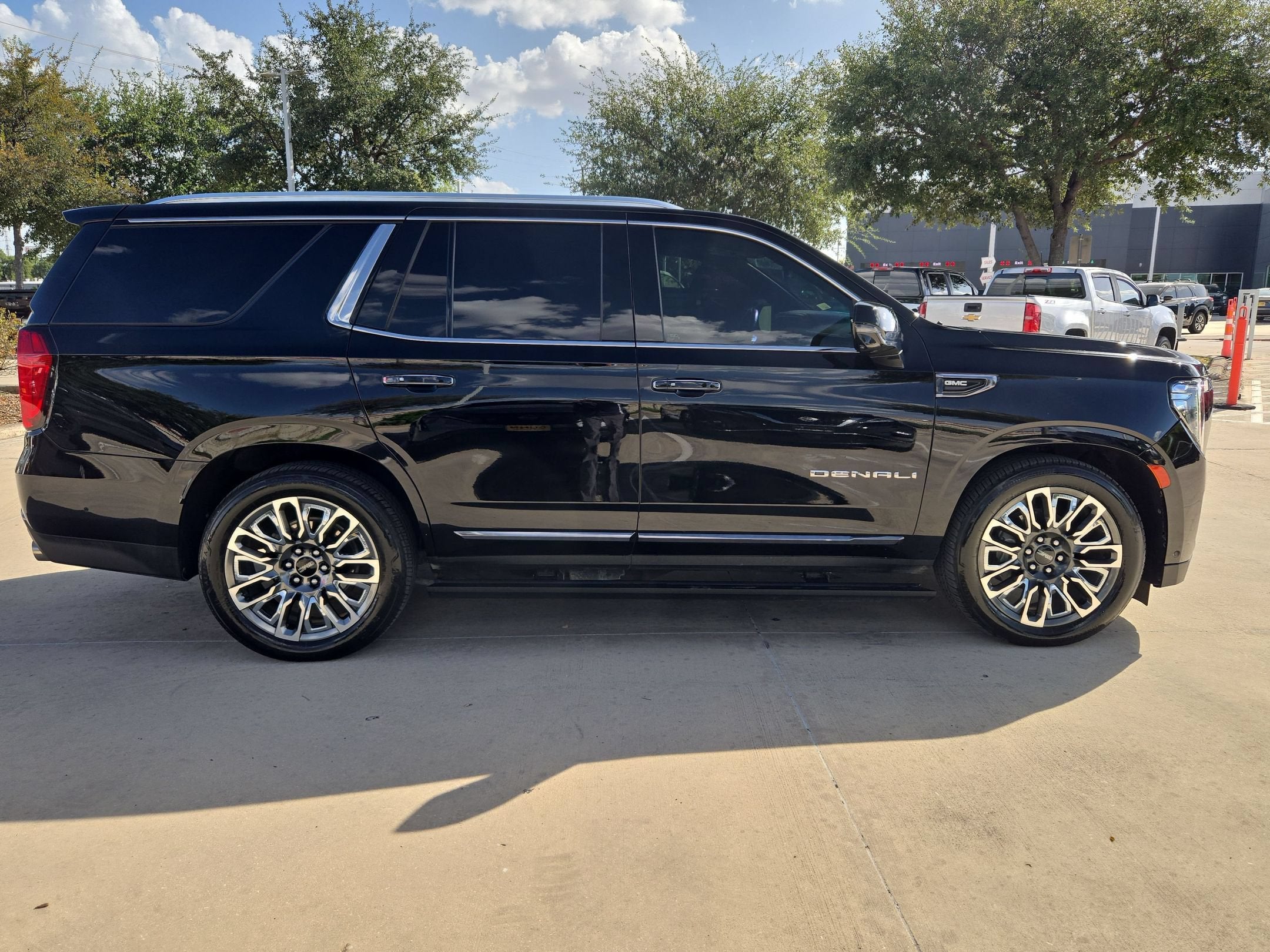 2024 GMC Yukon Denali Ultimate