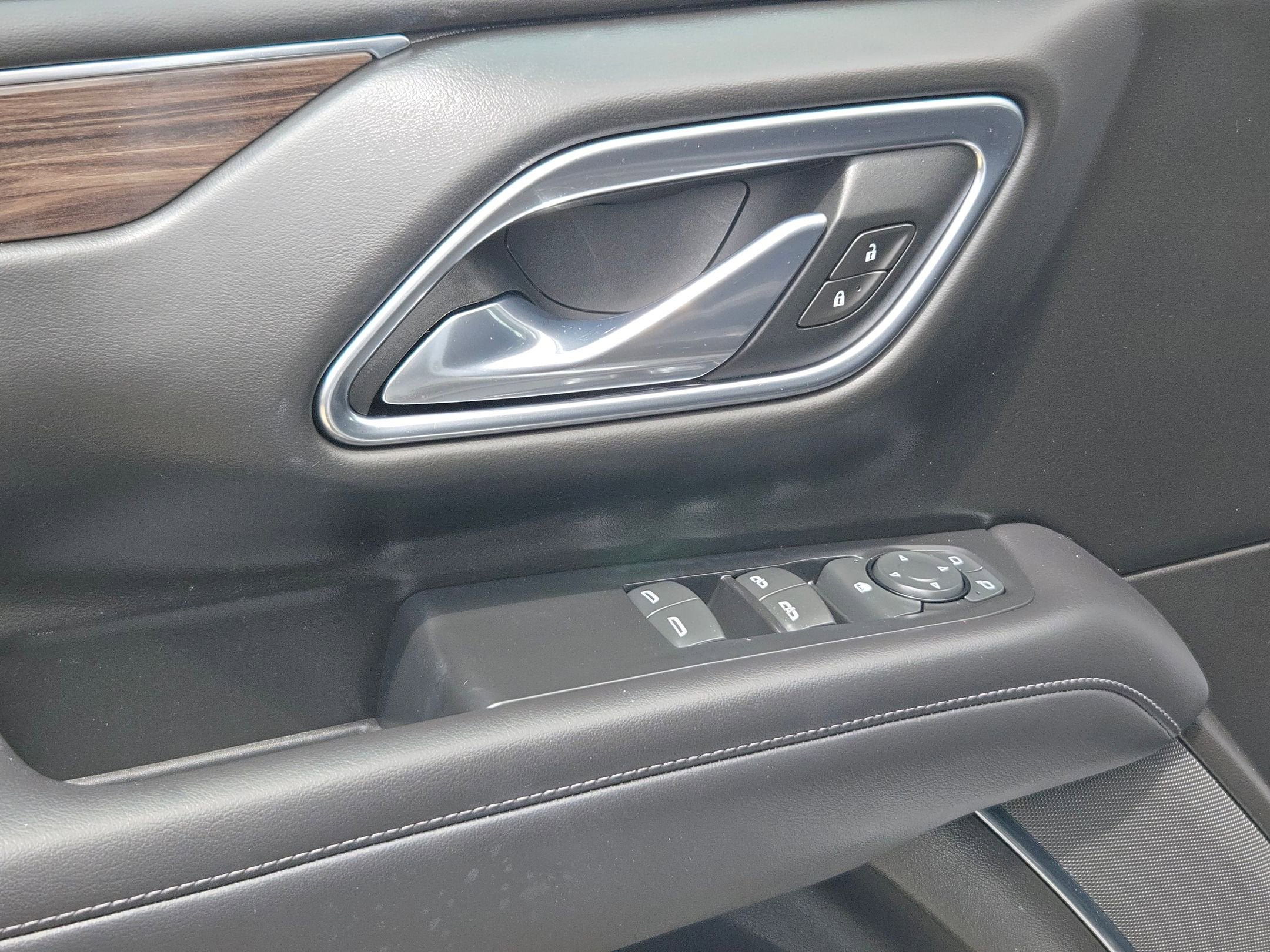 2021 Chevrolet Suburban LS