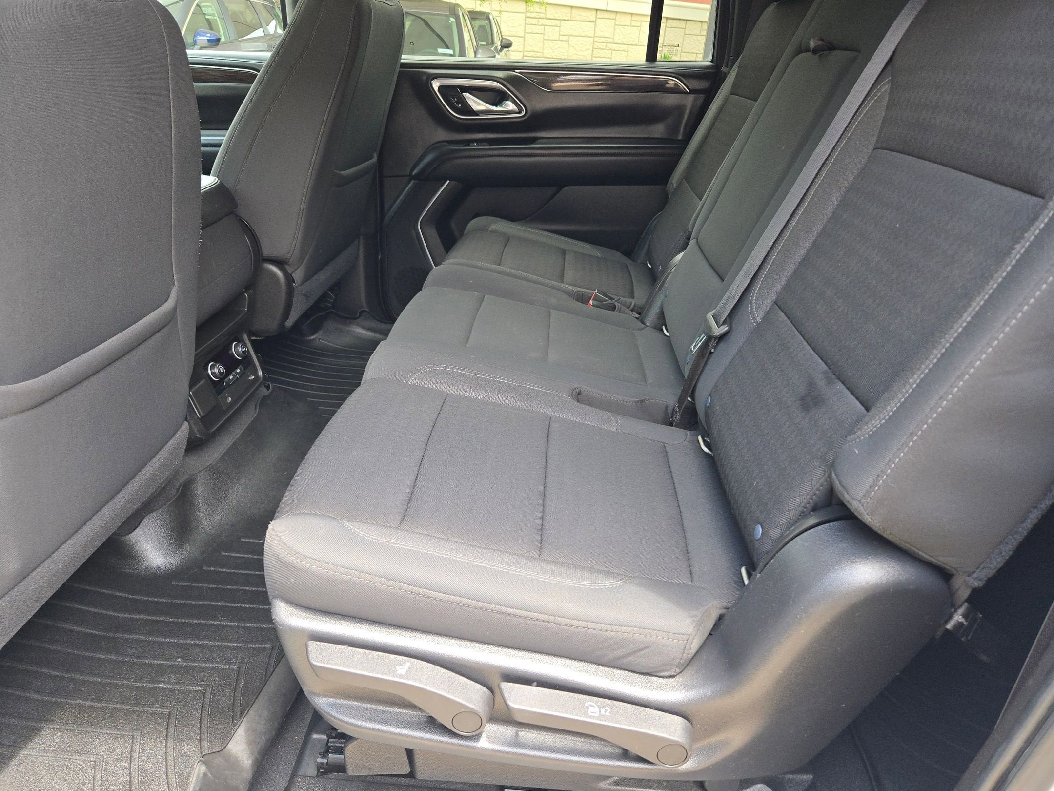 2021 Chevrolet Suburban LS