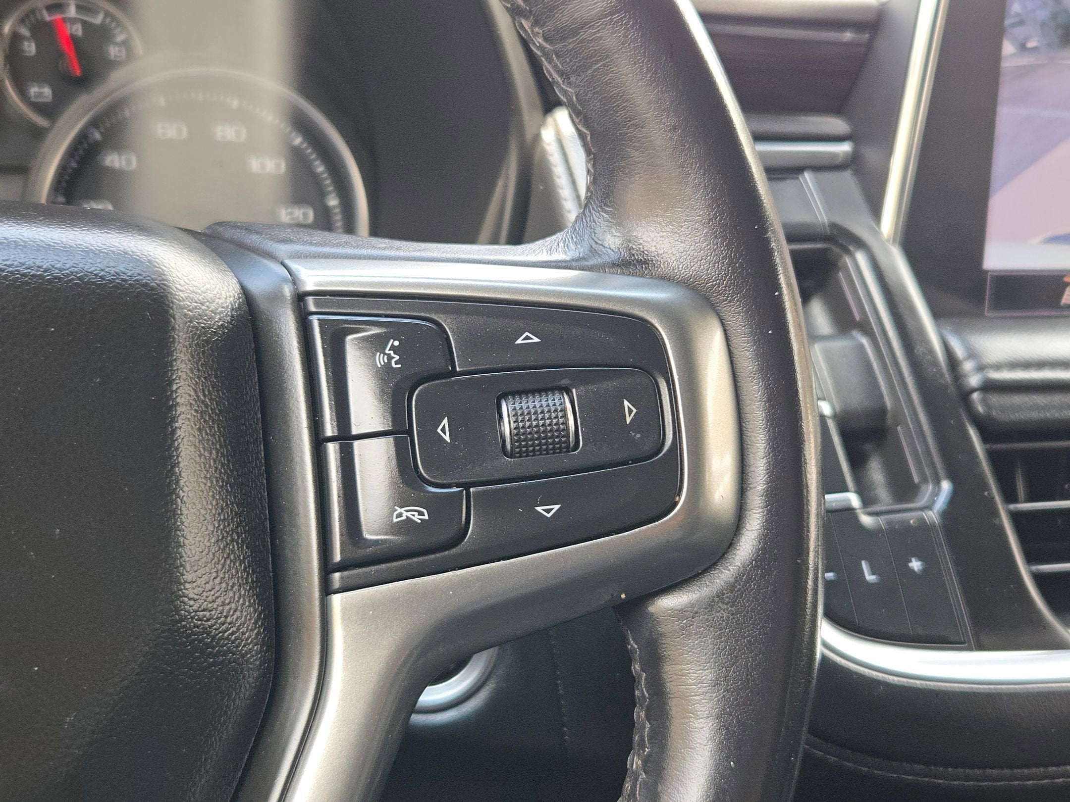 2021 Chevrolet Suburban LS