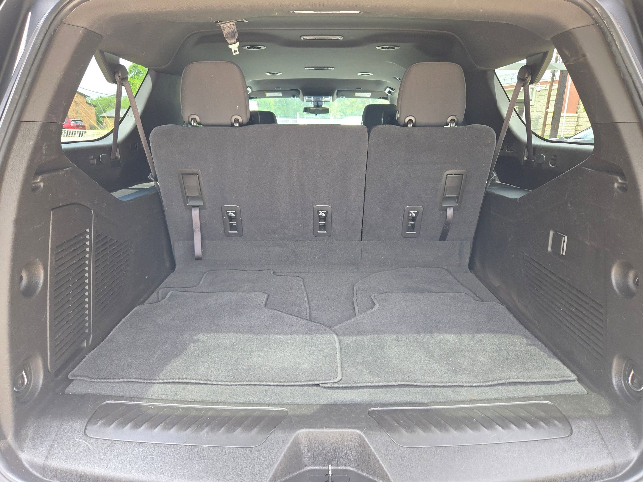 2021 Chevrolet Suburban LS