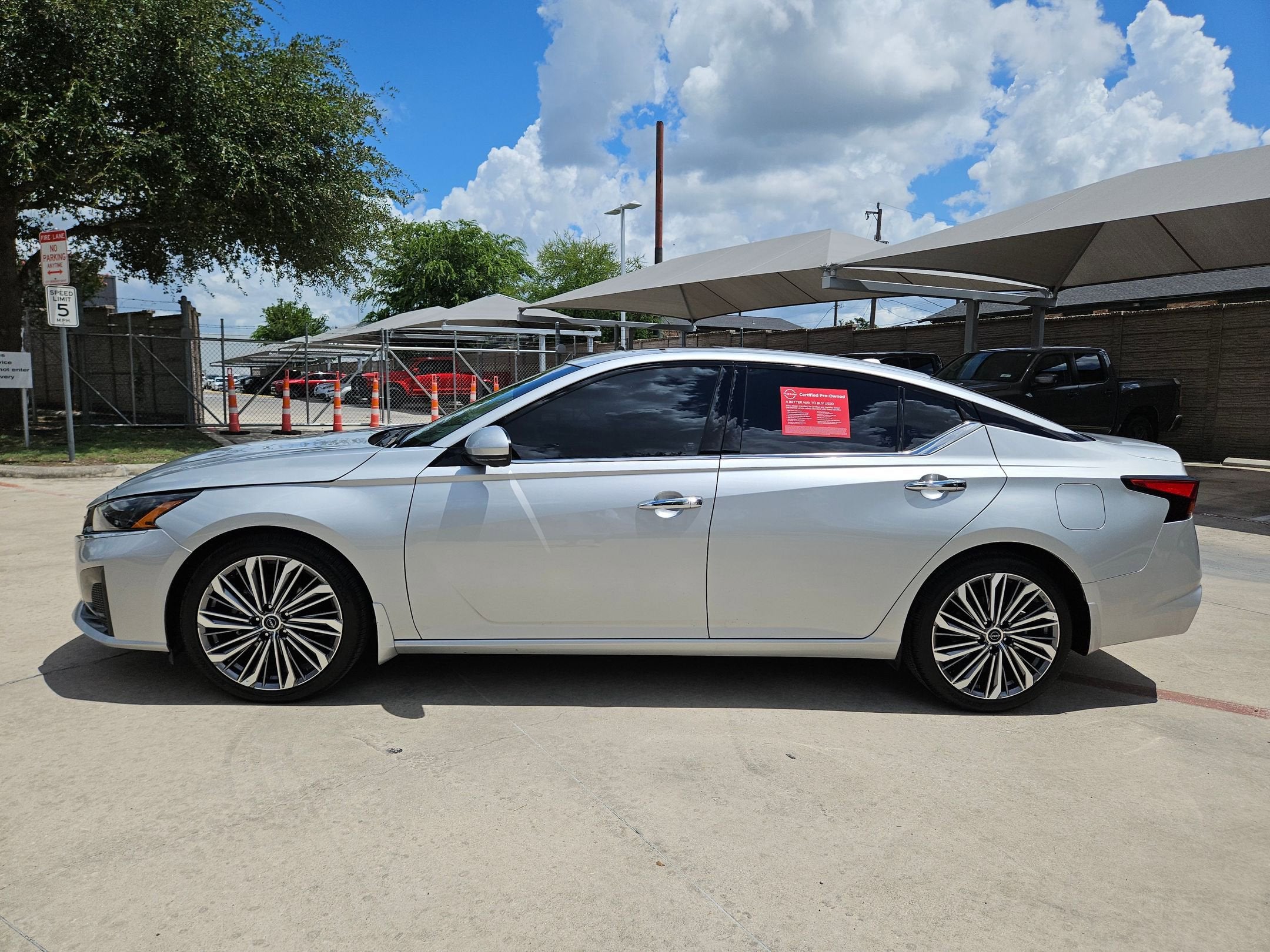 2025 Nissan Altima SL