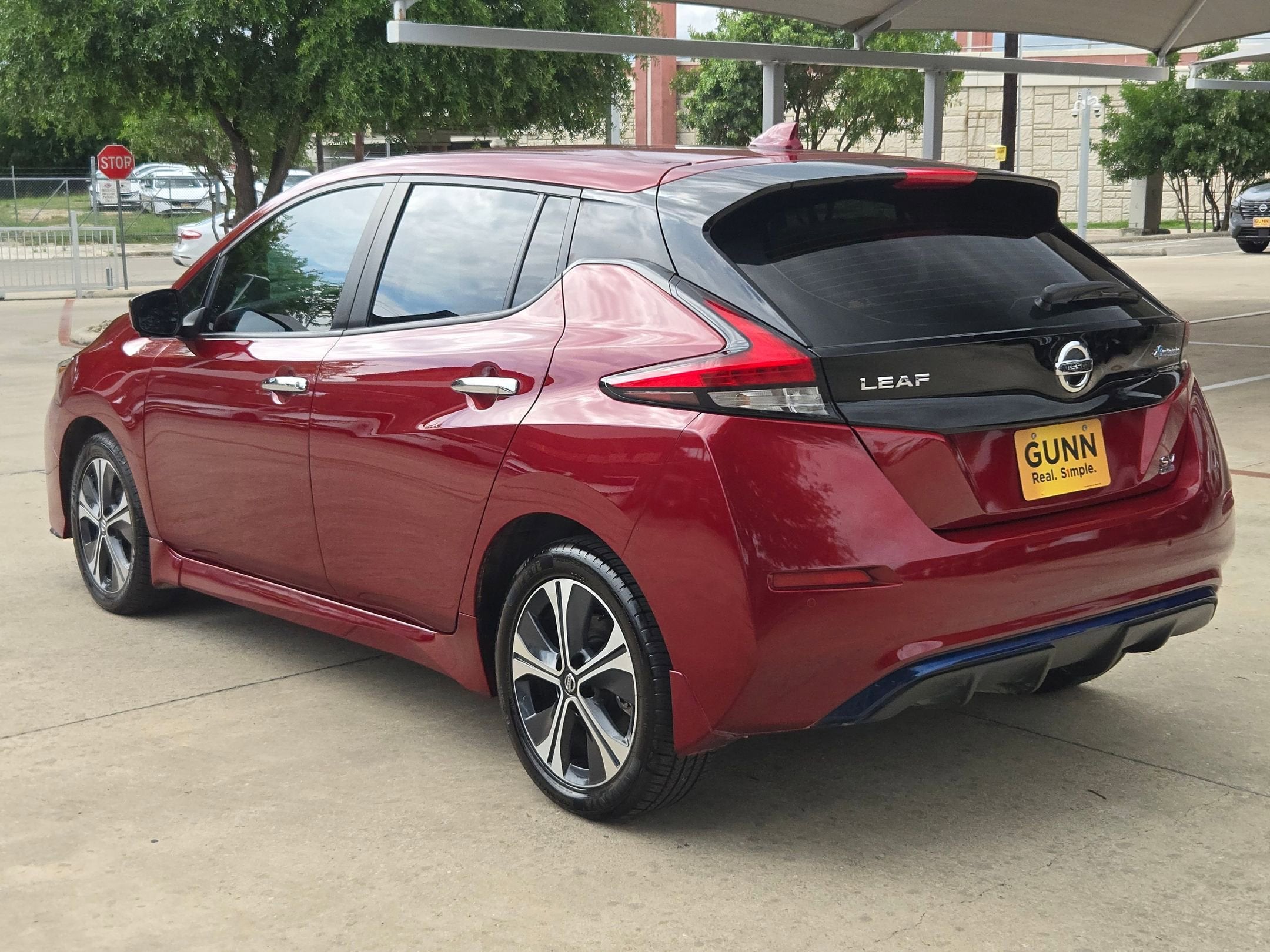 2022 Nissan Leaf SV PLUS