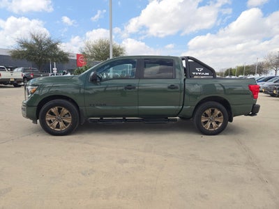 2024 Nissan Titan SV