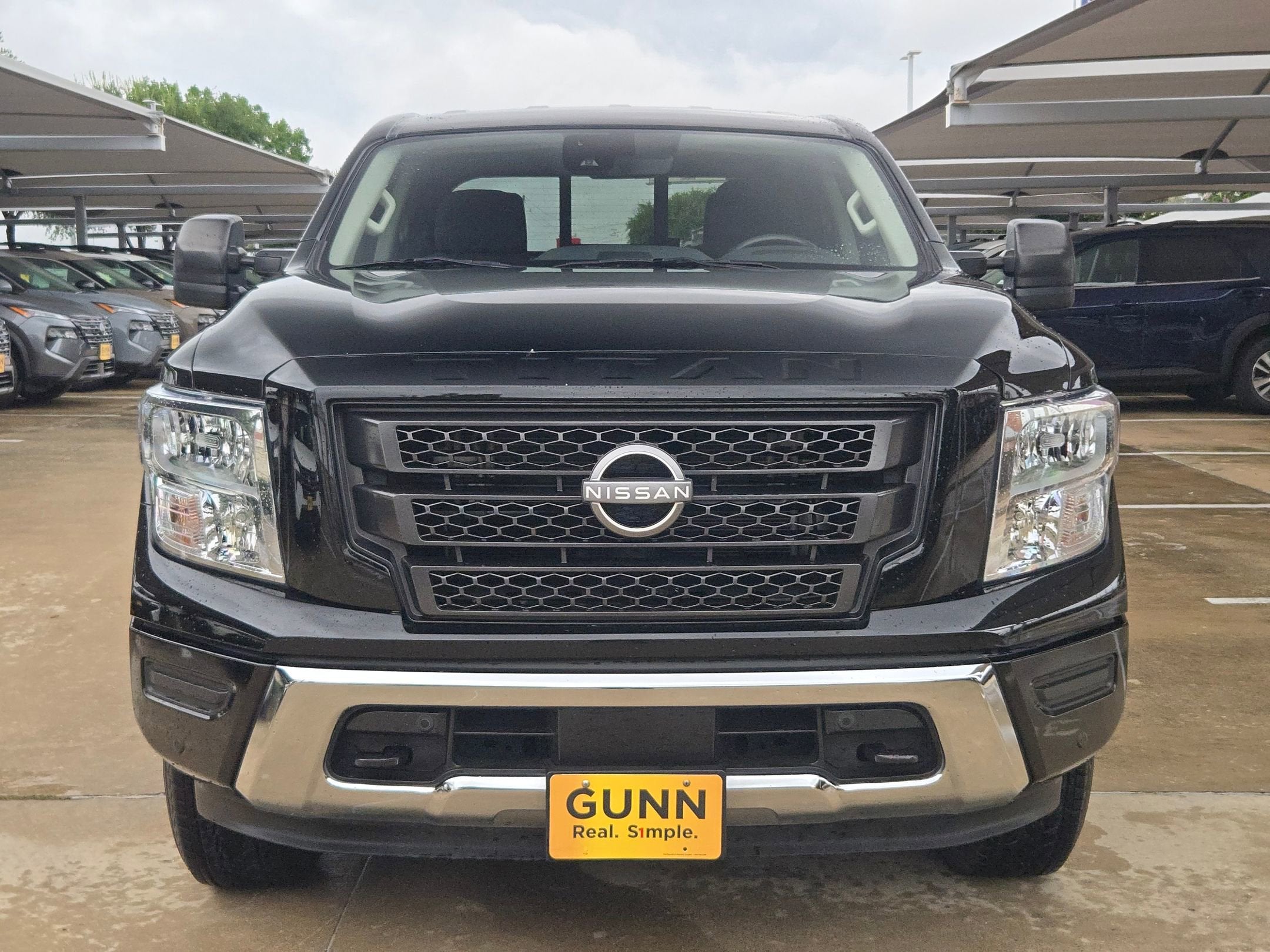 2024 Nissan Titan SV