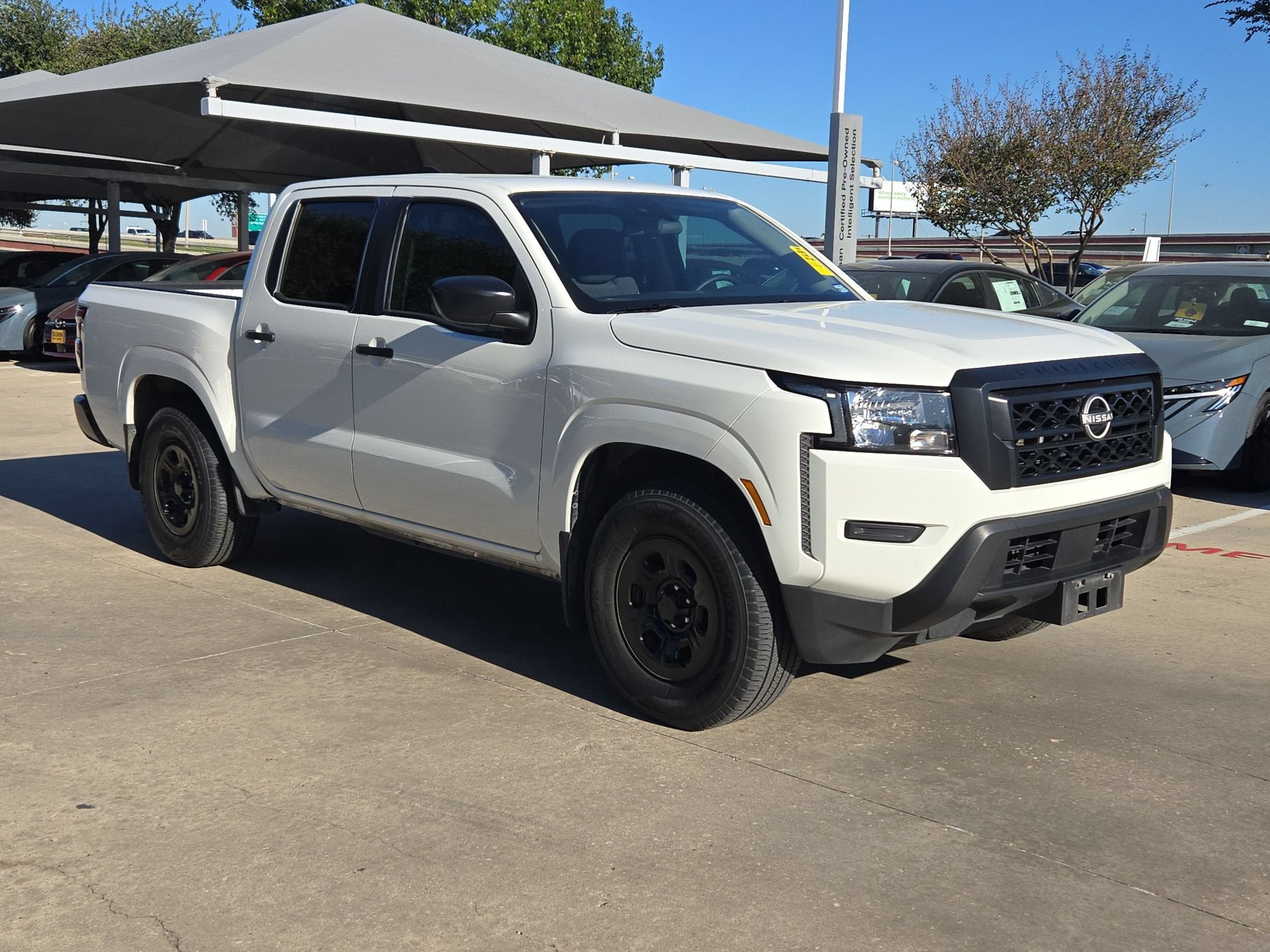 2022 Nissan Frontier S