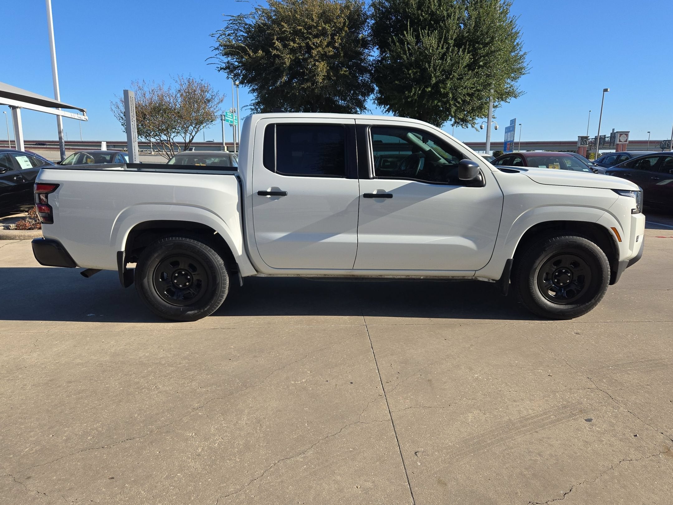 2022 Nissan Frontier S