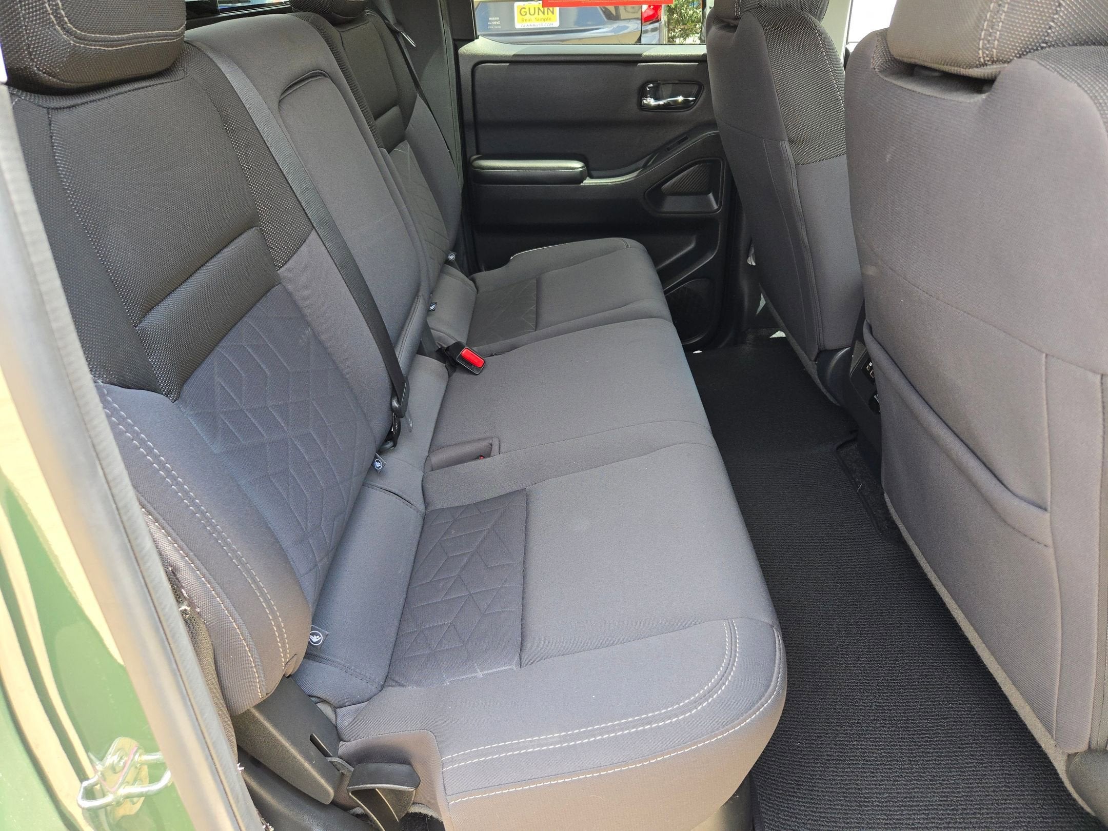 2025 Nissan Frontier Crew Cab SV