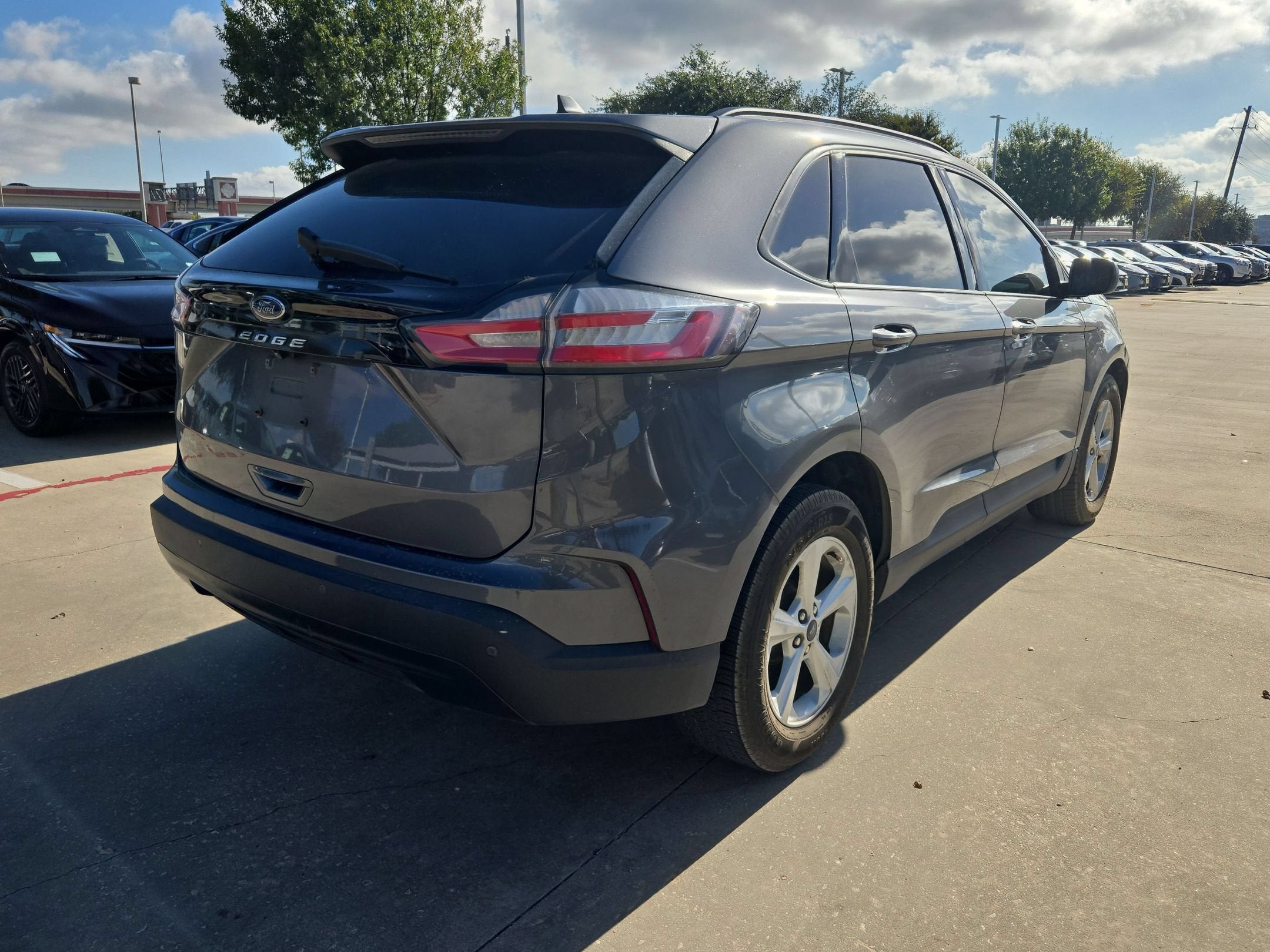 2021 Ford Edge SE
