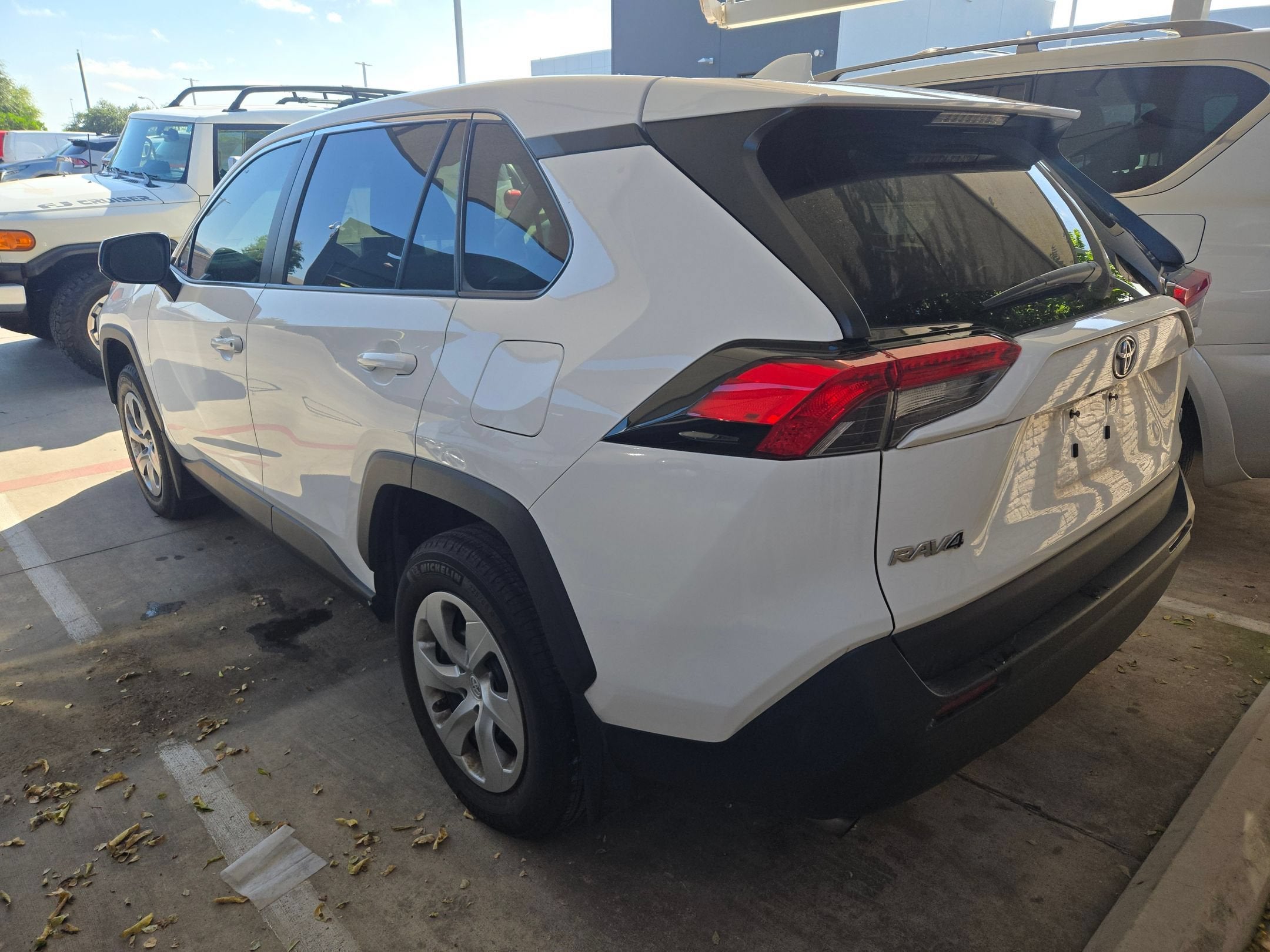 2023 Toyota RAV4 LE