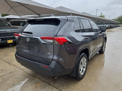 2022 Toyota RAV4 LE
