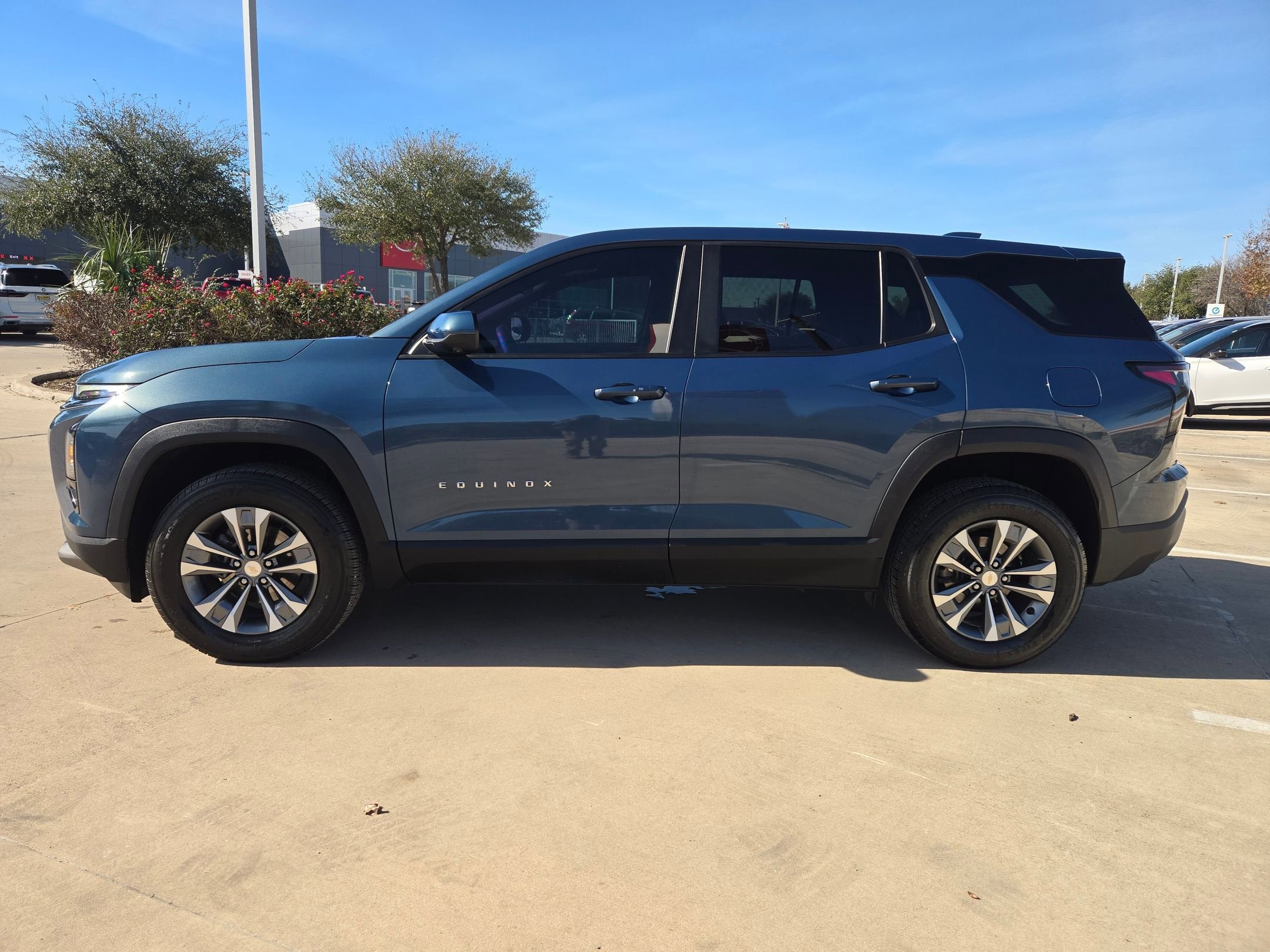 2025 Chevrolet Equinox FWD LT