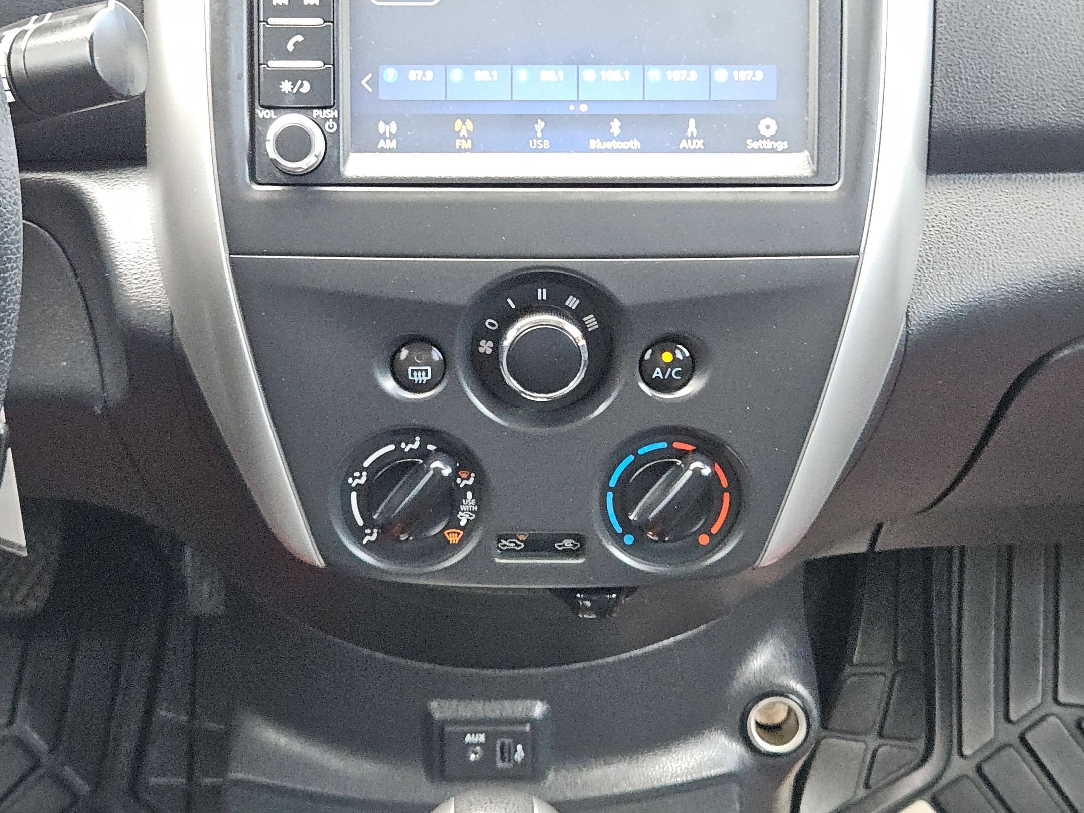 2019 Nissan Versa Sedan SV