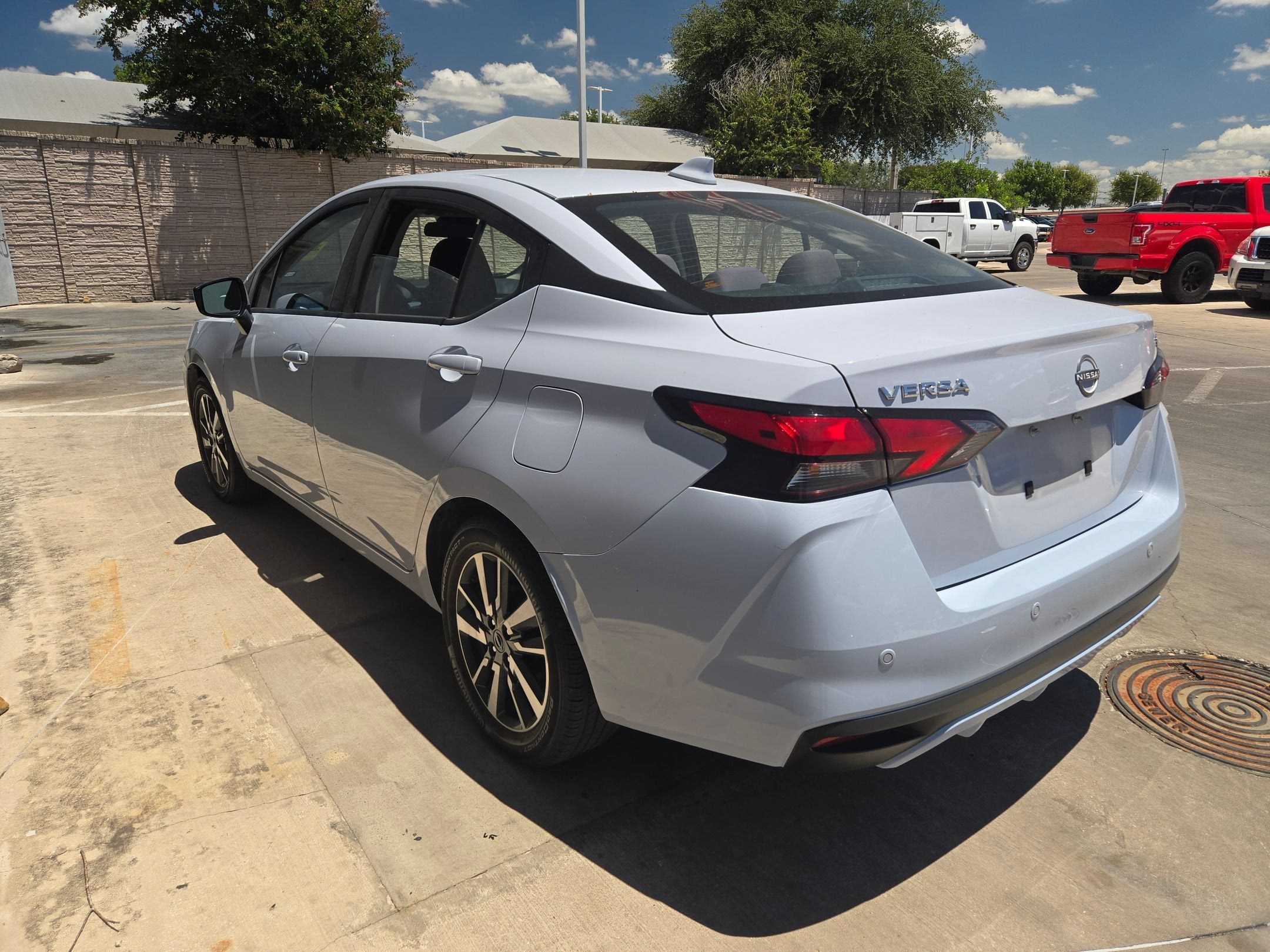 2023 Nissan Versa SV