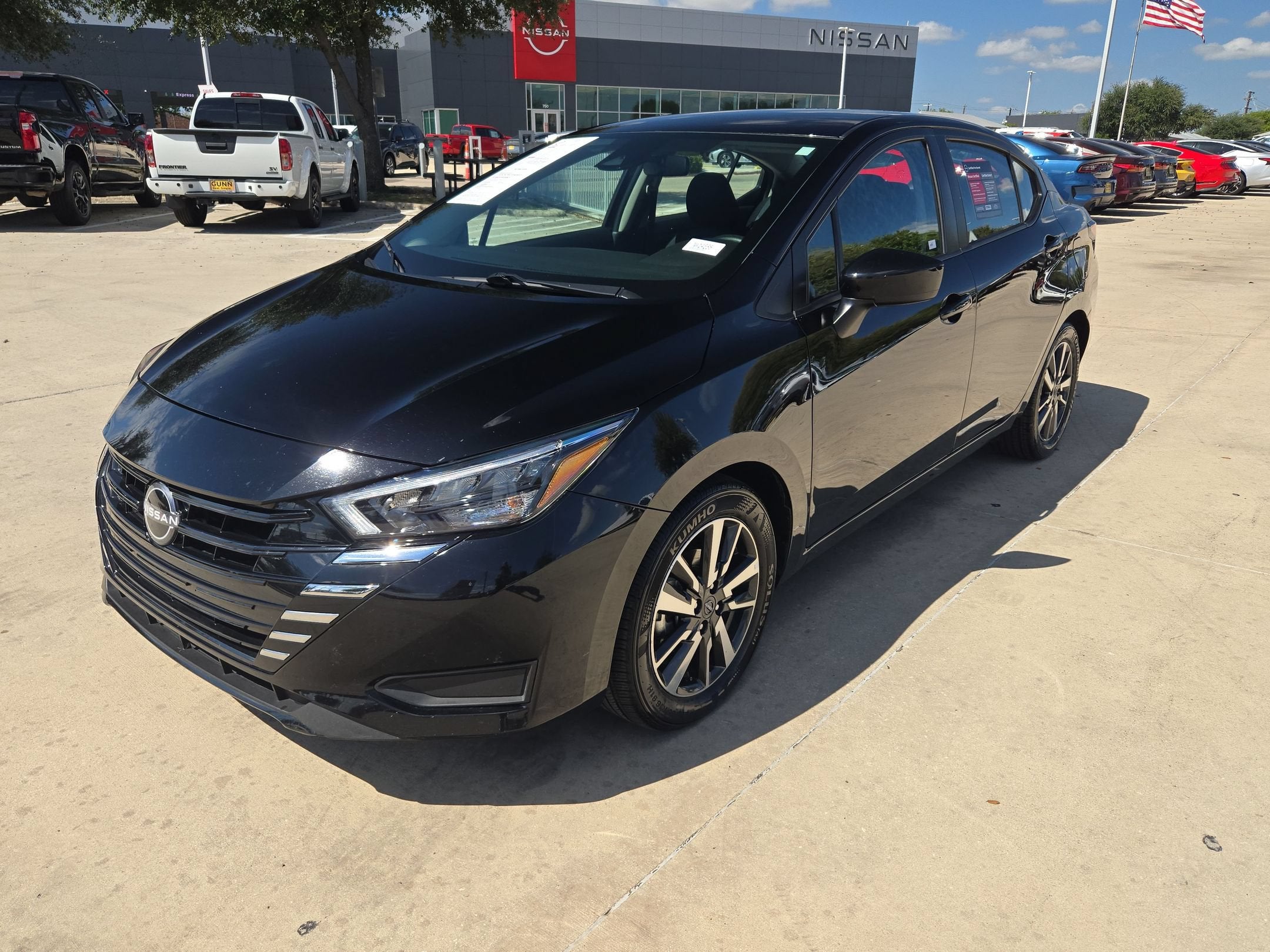 2025 Nissan Versa SV