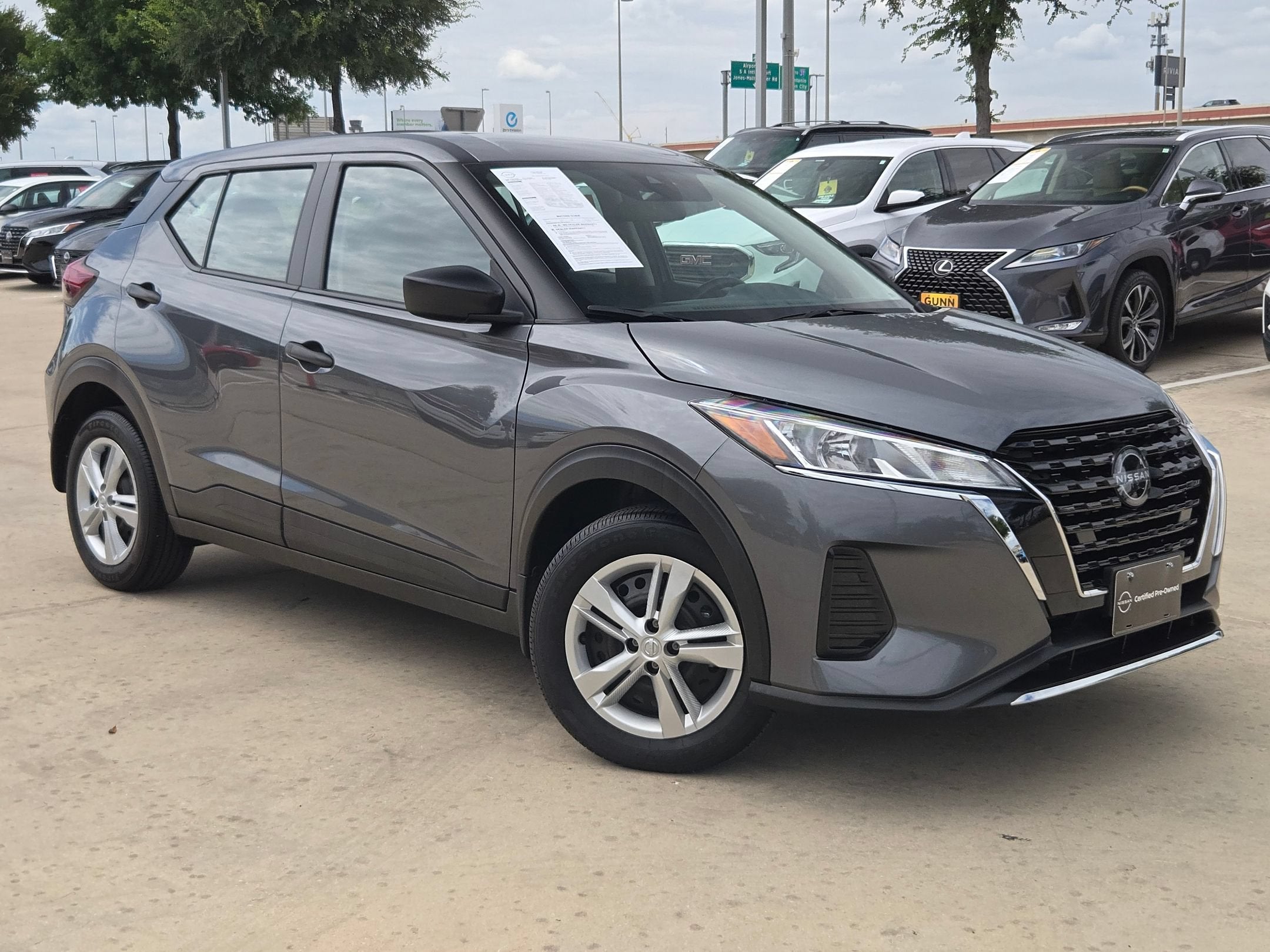 2025 Nissan Kicks Play S