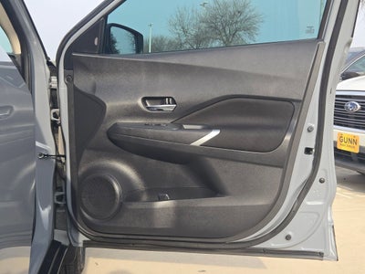 2023 Nissan Kicks SV