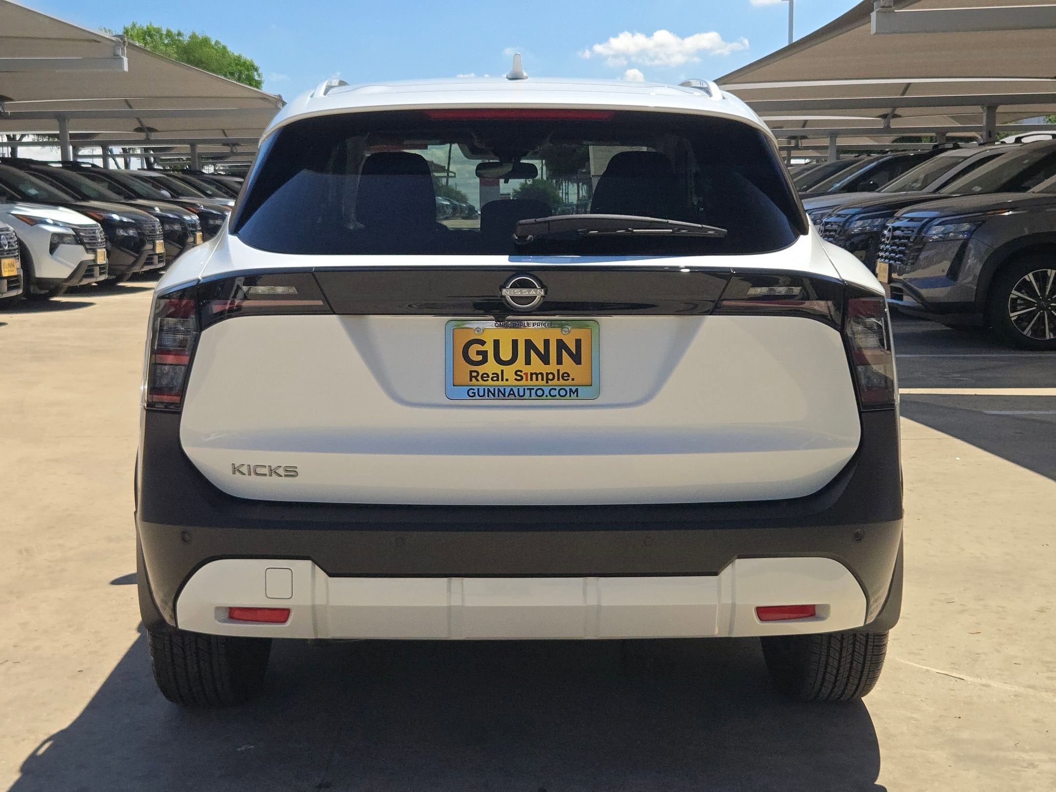 2025 Nissan Kicks SV