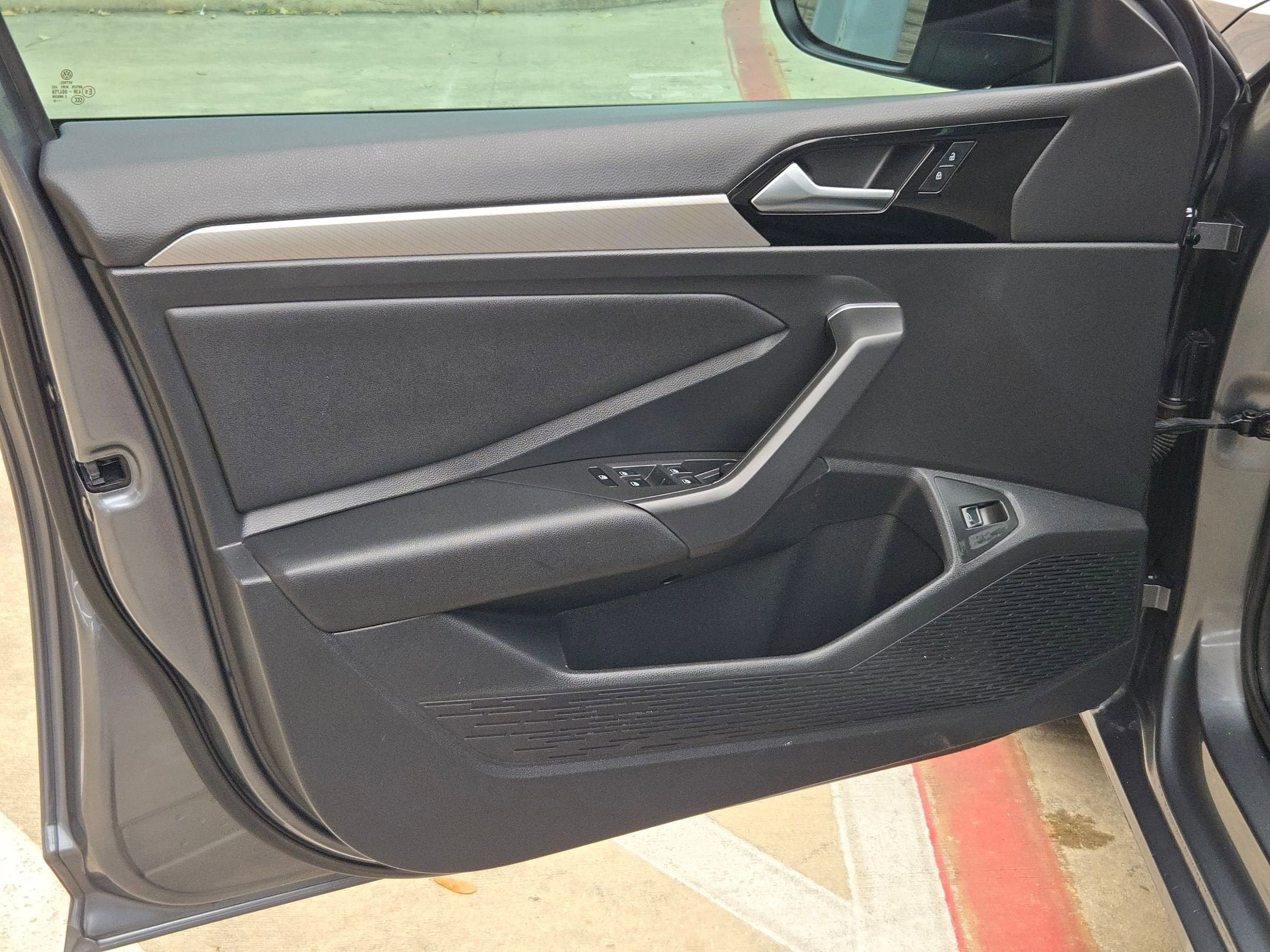 2020 Volkswagen Jetta R - LINE