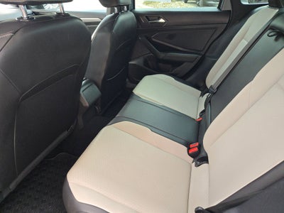 2020 Volkswagen Jetta R - LINE