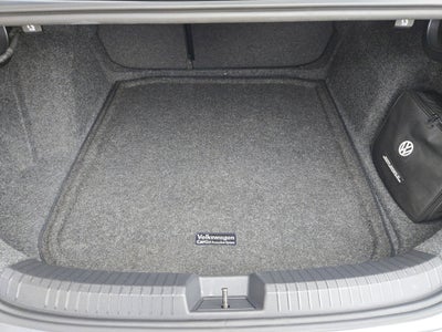 2020 Volkswagen Jetta R - LINE