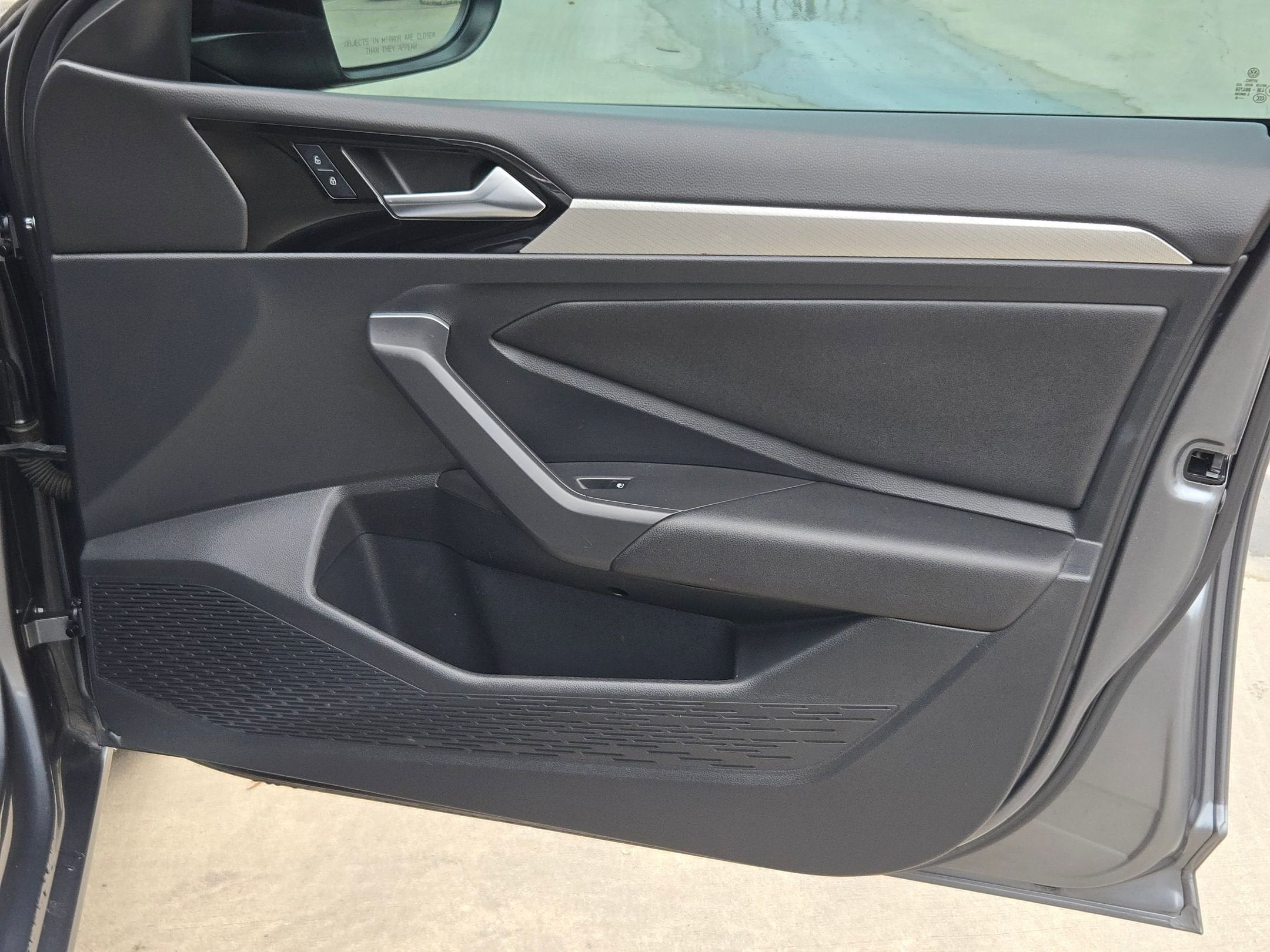 2020 Volkswagen Jetta R - LINE